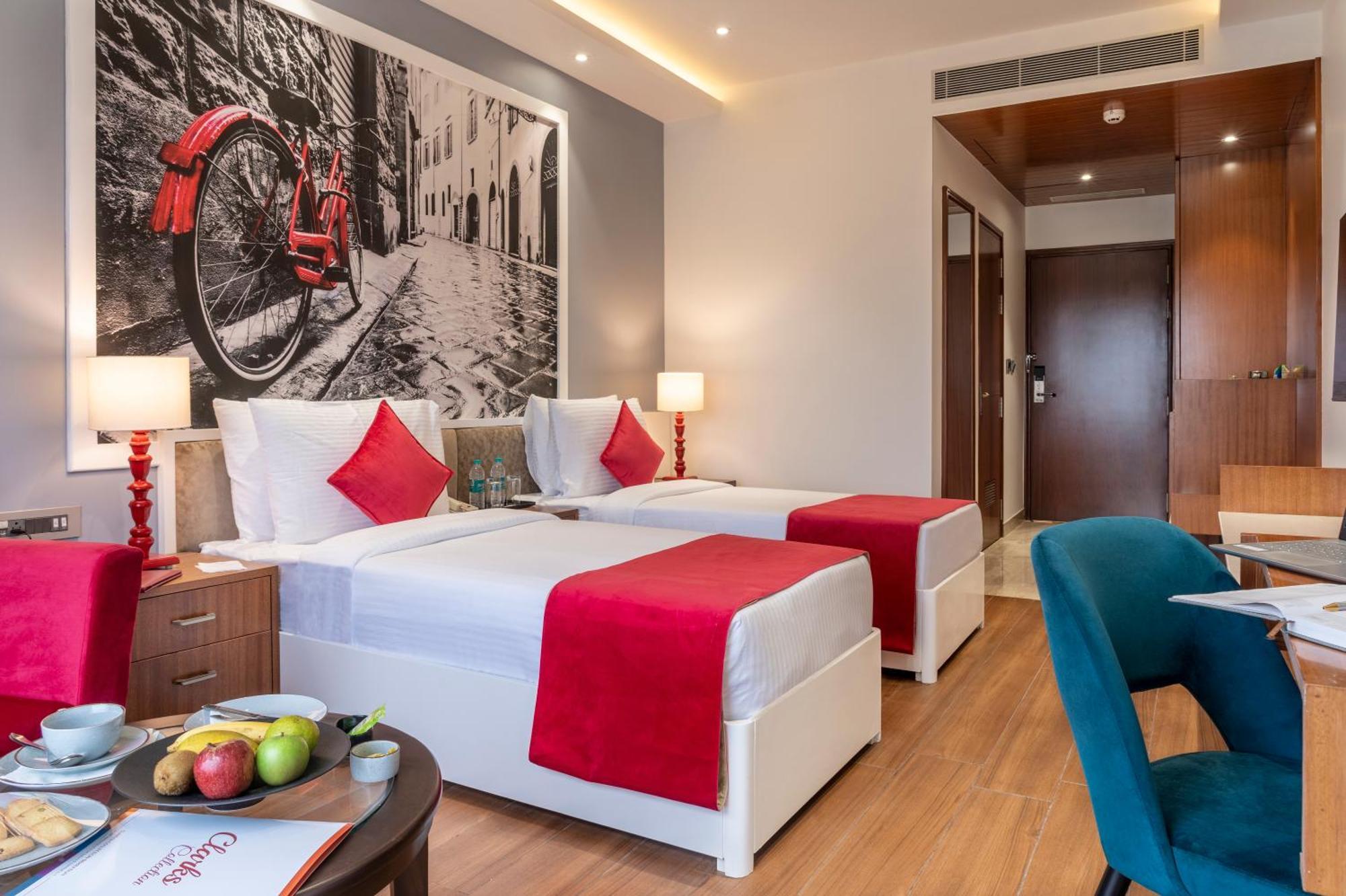 Clarion Hotel Dehradun Exteriör bild
